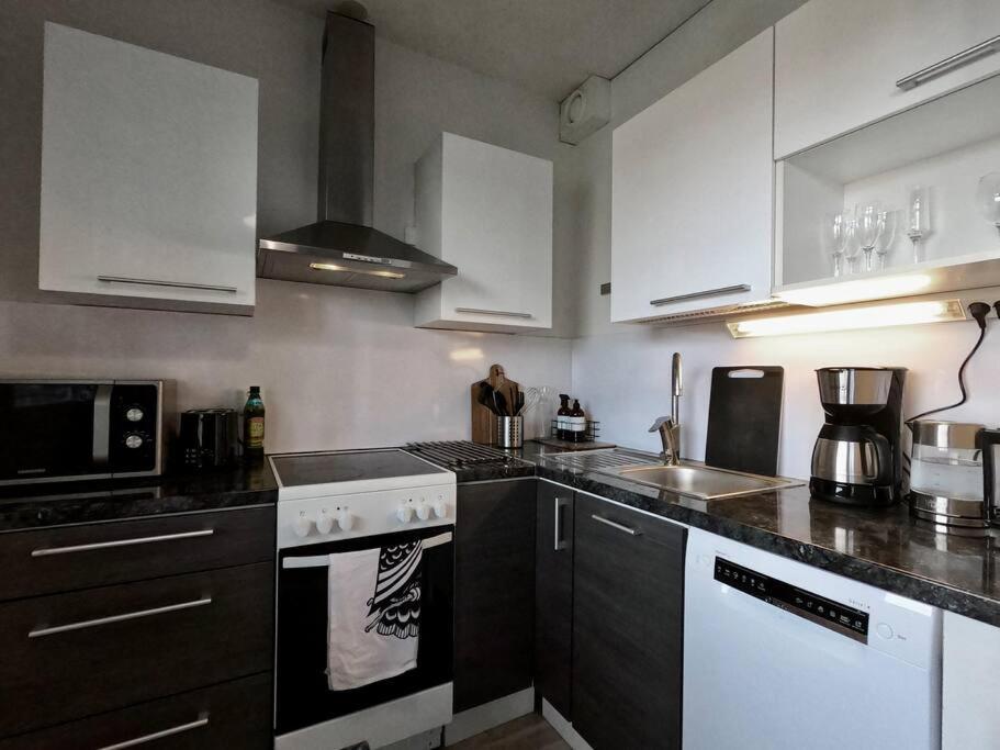 Peaceful City Center Apartment Rovaniemi Ngoại thất bức ảnh