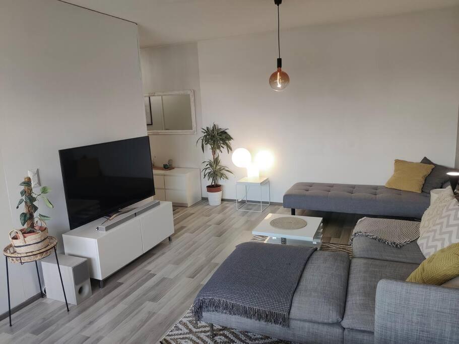 Peaceful City Center Apartment Rovaniemi Ngoại thất bức ảnh